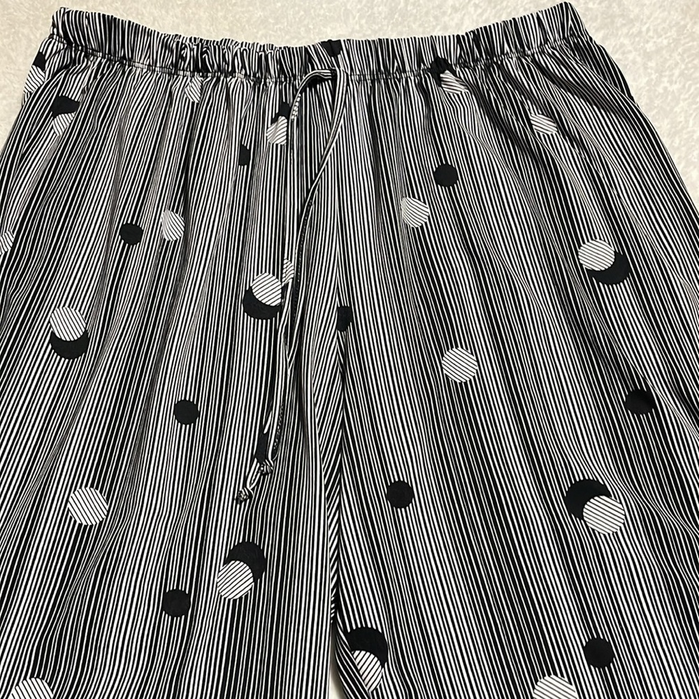 Love Ryan Black & White Polka Dot Striped Wide Leg Pants - Picture 4 of 10